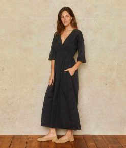 New La Robe Florentine Robes