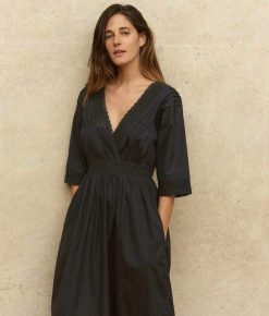 New La Robe Florentine Robes