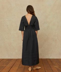 New La Robe Florentine Robes